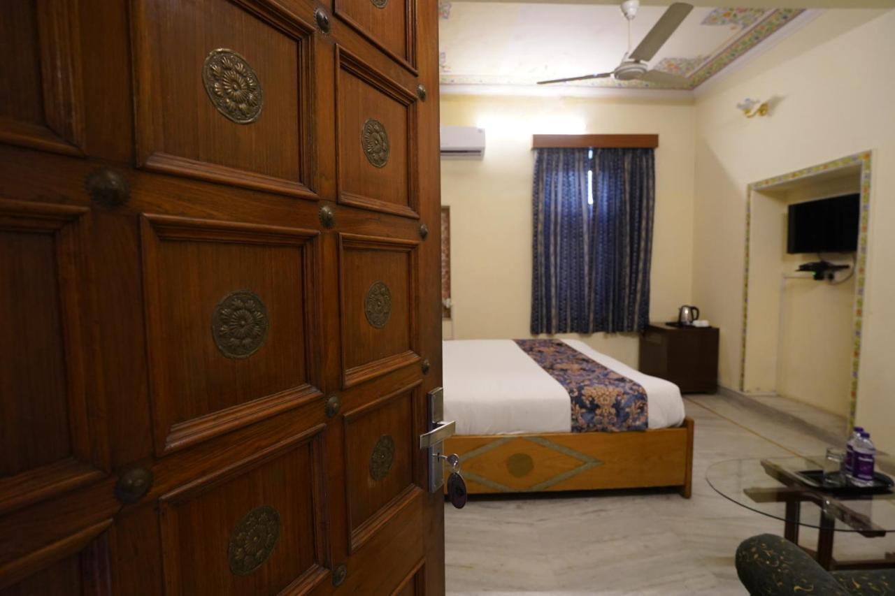 Hotel Radoli House - A Heritage Hotel Dźajpur Zewnętrze zdjęcie