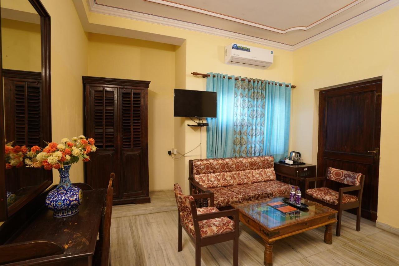 Hotel Radoli House - A Heritage Hotel Dźajpur Zewnętrze zdjęcie